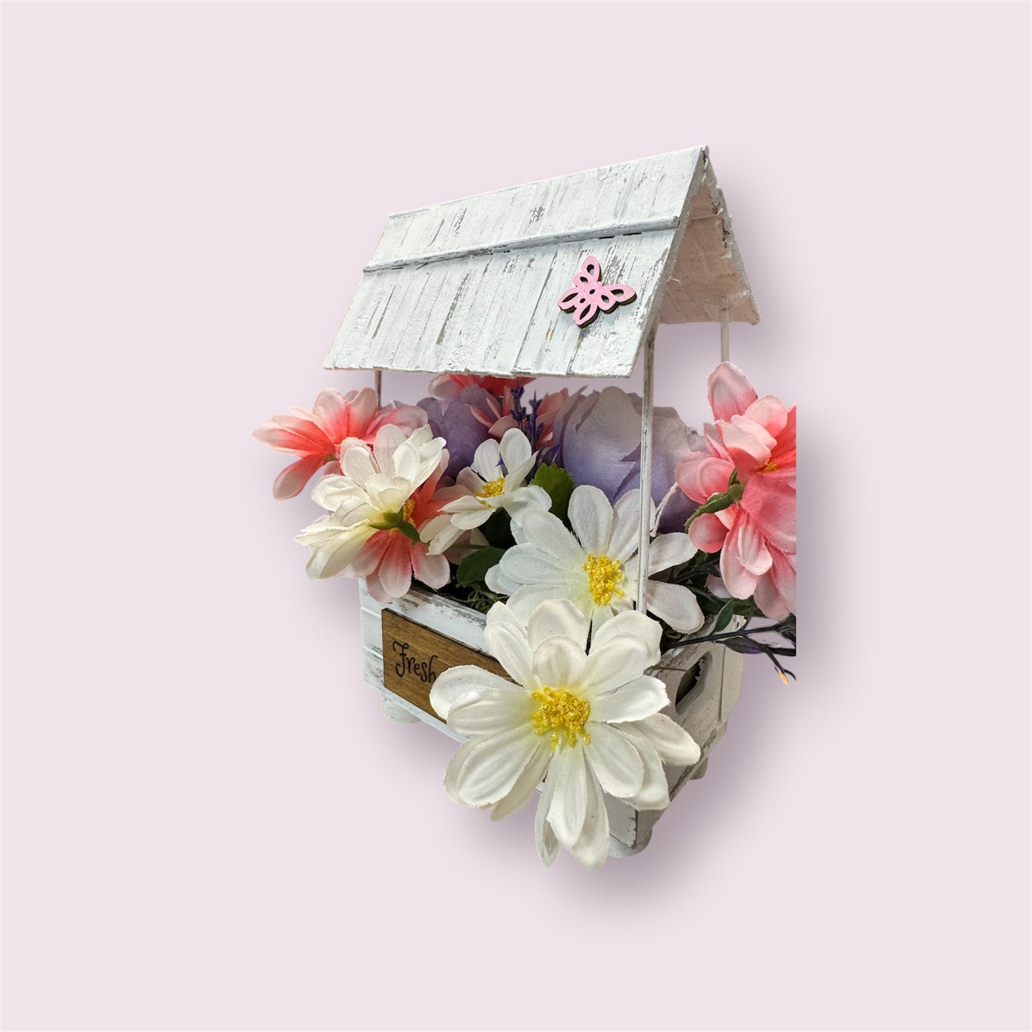 Clothespin Wishing Well Floral Table Decor
