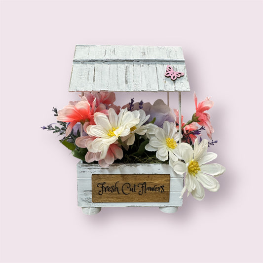 Clothespin Wishing Well Floral Table Decor